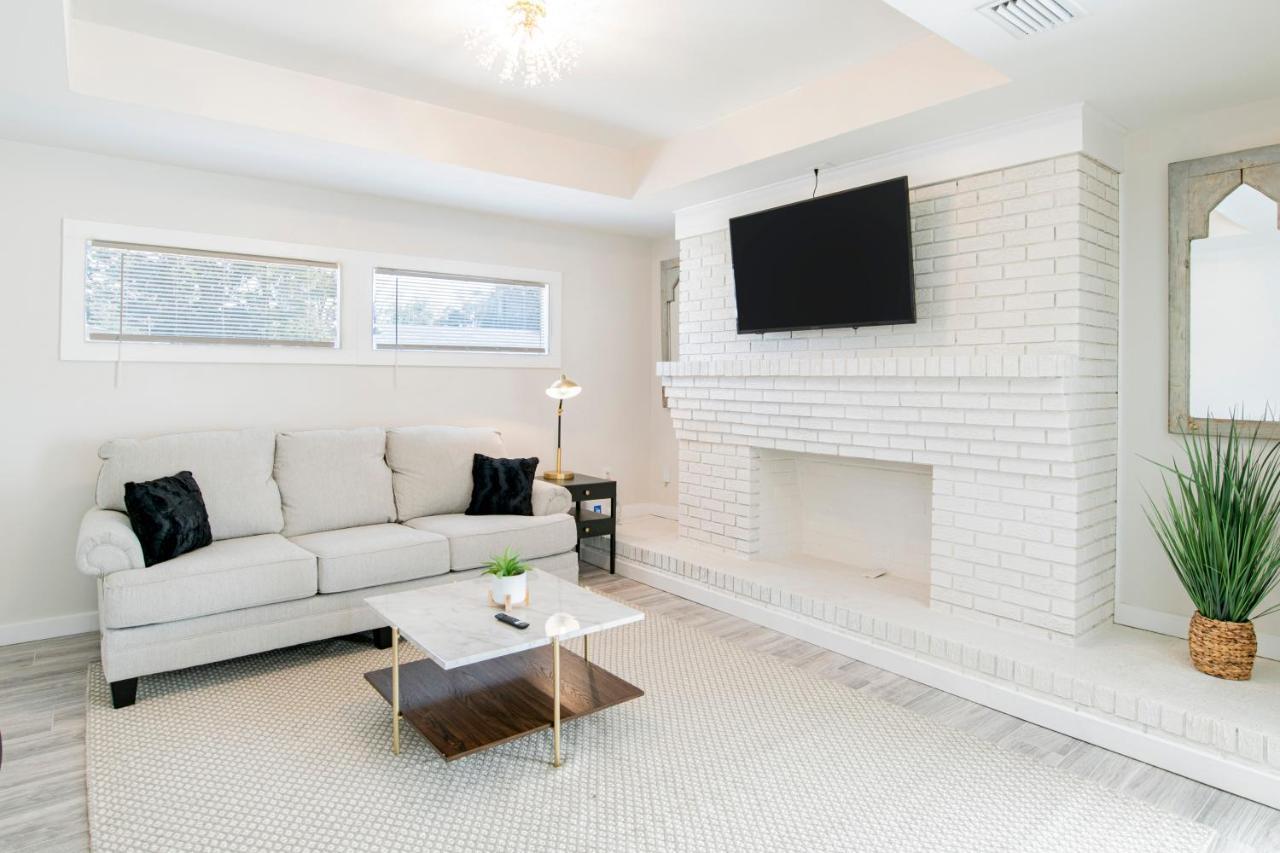 House In Mobile Newly Renovated! Quiet & Centrally Located! Exterior foto